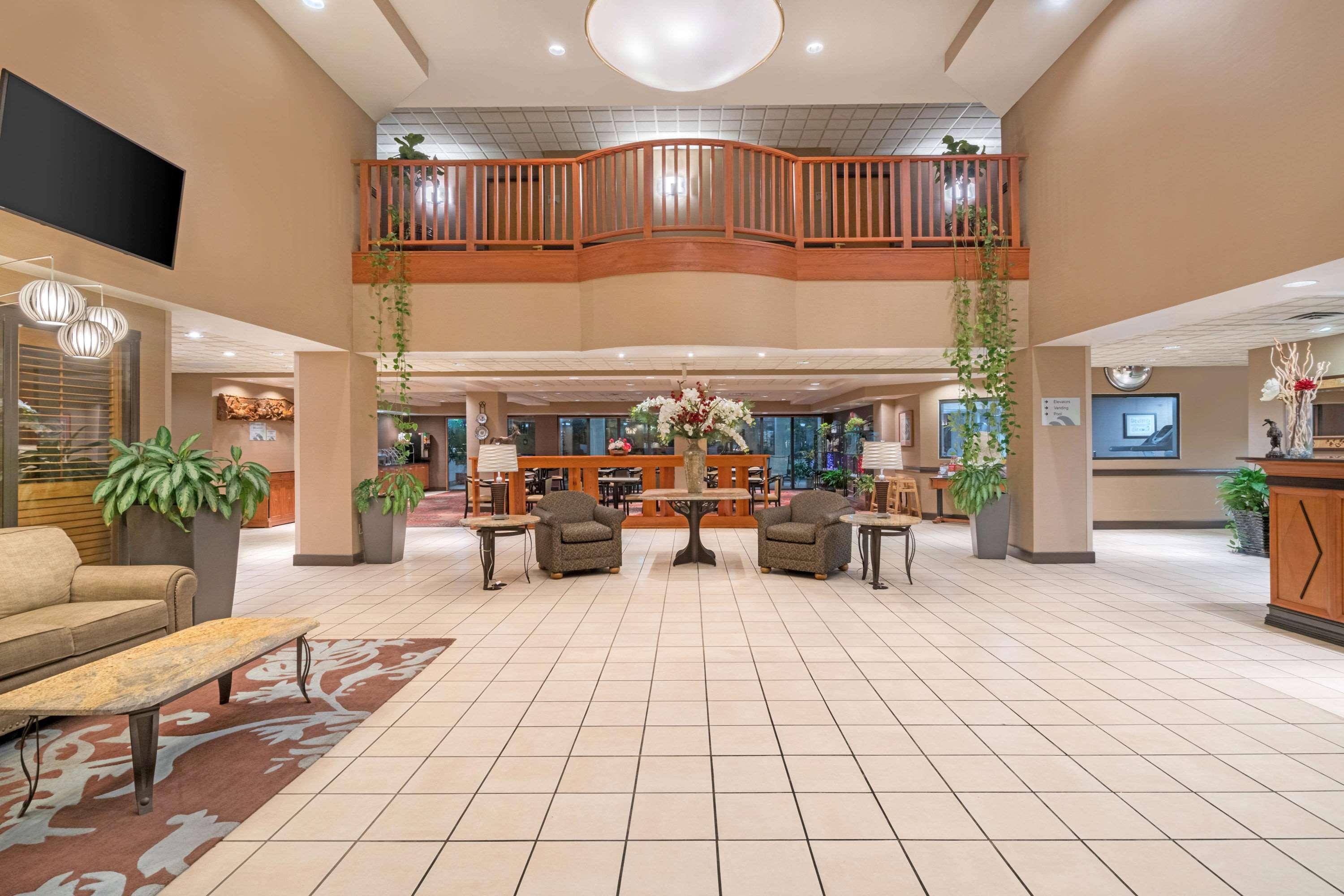 Wingate By Wyndham Hotel Lexington Exterior photo