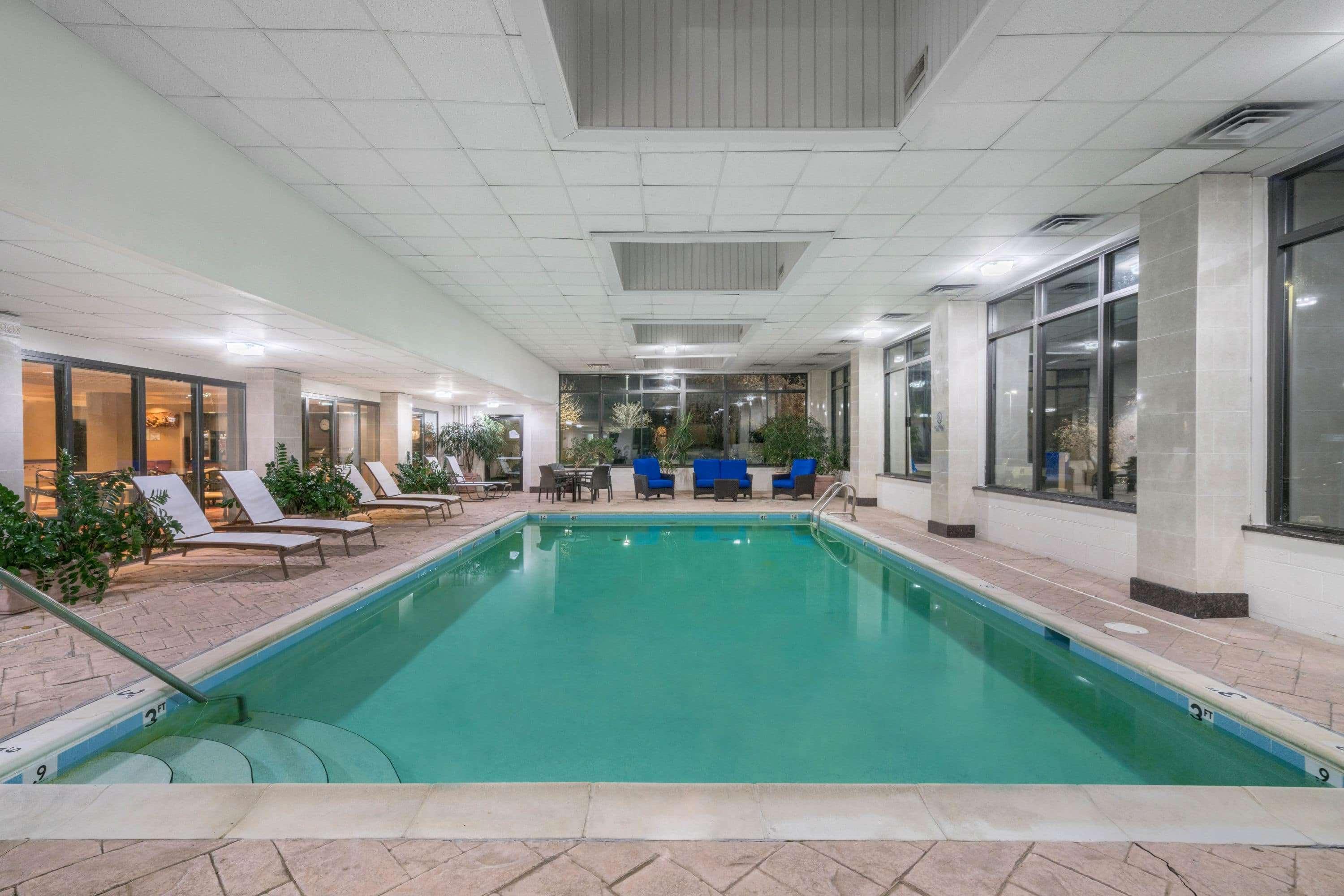 Wingate By Wyndham Hotel Lexington Exterior photo